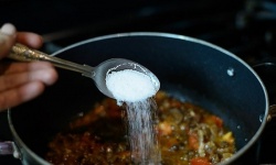Ăn mặn yếu sinh lý